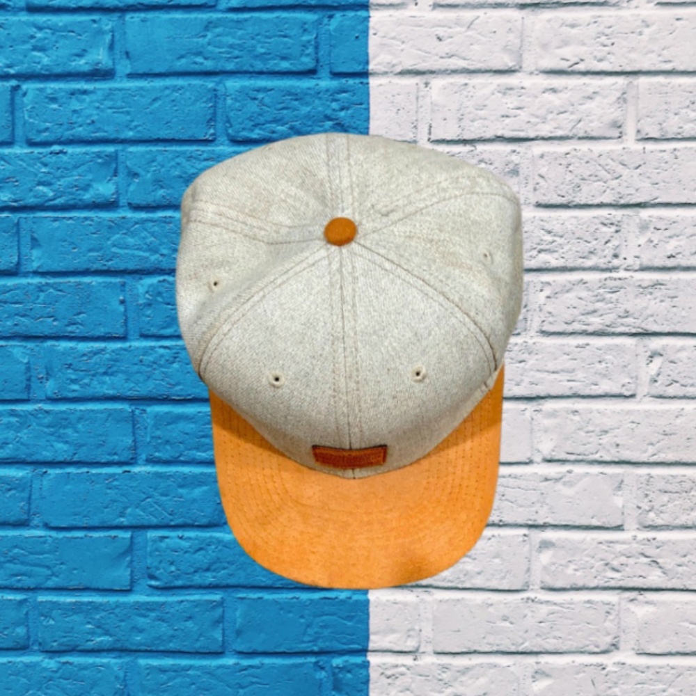 H&M Brand New!!                                          Adjustable SnapBack